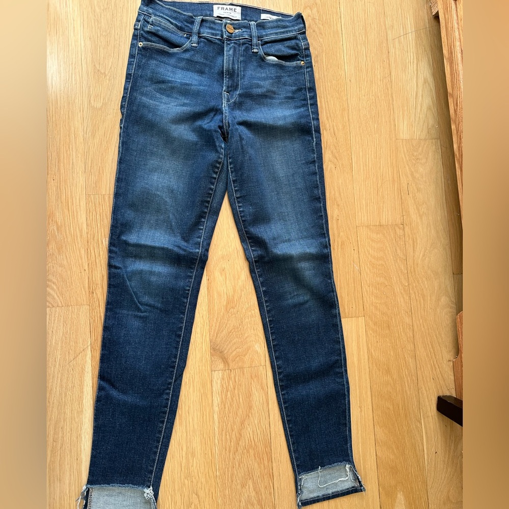Frame high waisted skinny jeans in size 24